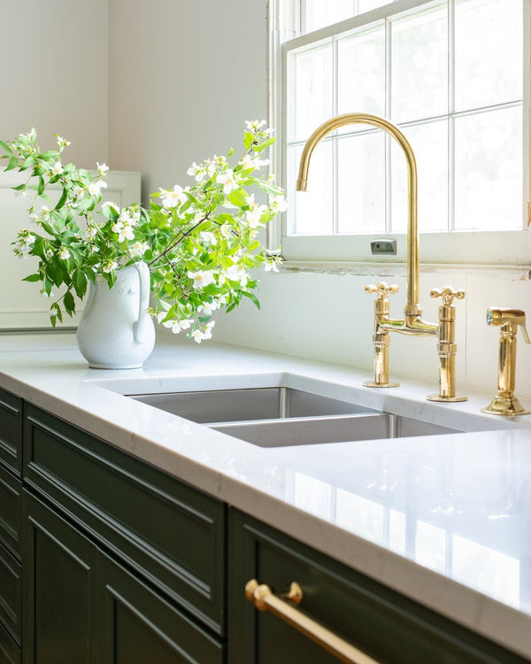 Malmo unlacquered brass bridge kitchen faucet – Scandinavian-inspired design, front view